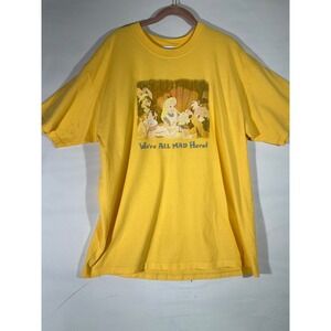 VTG Disney Alice in Wonderland Mad Hatter Tea Party Graphic Tee Uni XL 
Yellow